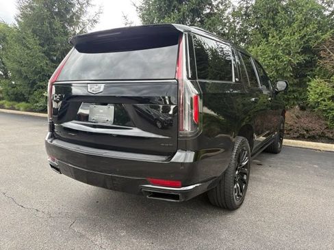 Certified 2024 Cadillac Escalade Sport Platinum w/ LPO, ONYX Package AWD/4WD image 9