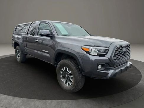 Used 2021 Toyota Tacoma TRD Off-Road w/ TRD Premium Off Road Package image 7