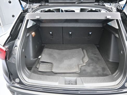 Used 2024 Chevrolet Trax LT image 37