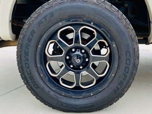 Used 2009 Ford F150 Platinum image 11