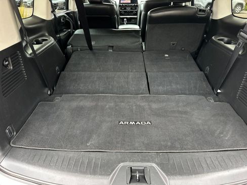 Used 2024 Nissan Armada SV image 18