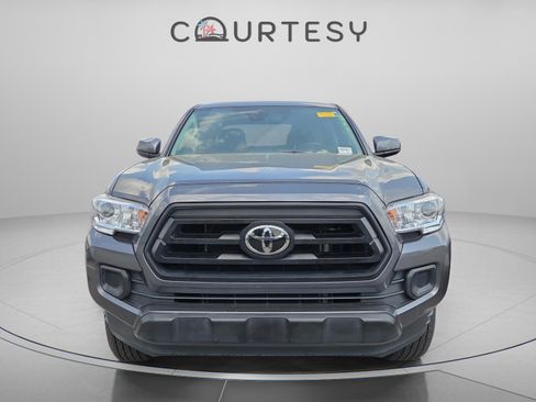 Used 2022 Toyota Tacoma SR w/ SR Convenience Package image 2