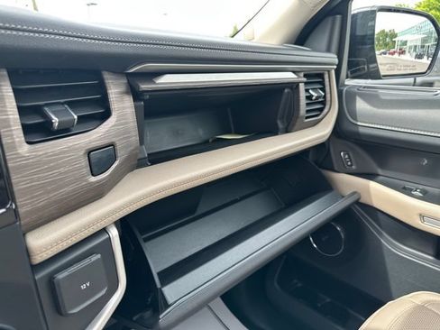 Certified 2024 Ford Expedition Limited AWD/4WD image 47