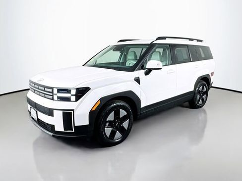 Used 2026 Hyundai Santa Fe SEL image 2