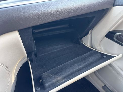 Used 2018 Lincoln MKC Premiere image 24