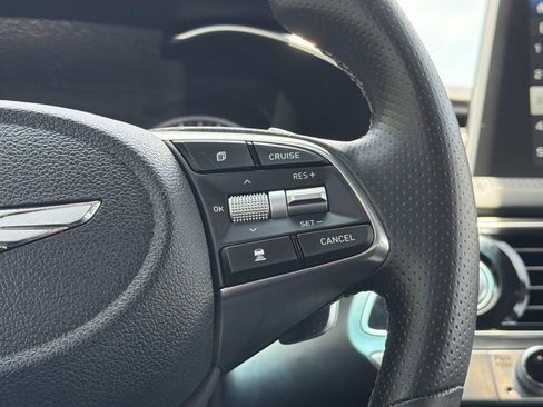 Used 2021 Genesis G70 2.0T w/ Elite Package RWD image 9