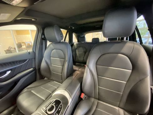 Used 2018 Mercedes-Benz GLC 300 4MATIC image 14
