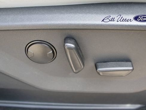 Used 2025 Ford Expedition Platinum w/ Driver's Package AWD/4WD image 12
