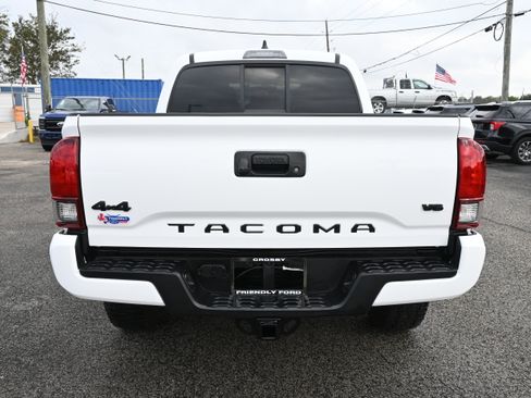 Used 2023 Toyota Tacoma SR image 3