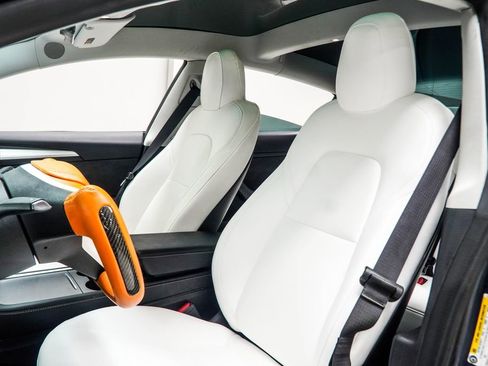 Used 2022 Tesla Model 3 Performance image 30