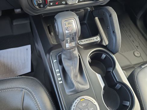 New 2025 Ford Bronco Badlands AWD/4WD image 19
