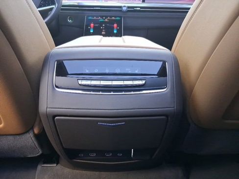 Used 2025 Cadillac Escalade Premium Luxury w/ Touring Package image 16