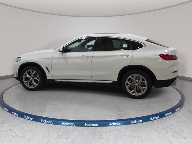 Used 2022 BMW X4 xDrive30i w/ Parking Assistance Package AWD/4WD image 9