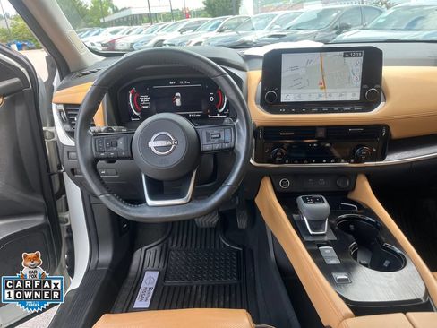 Certified 2022 Nissan Rogue Platinum w/ Head-Up Display Package FWD image 24