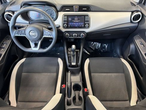 Used 2021 Nissan Versa SV FWD image 16