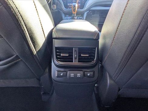 Used 2022 Subaru Outback Wilderness image 13