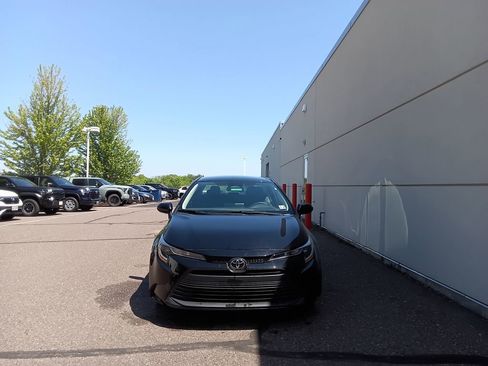 Certified 2024 Toyota Corolla LE FWD image 4