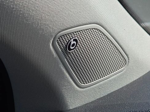 Certified 2024 Volkswagen Taos SEL AWD/4WD image 9