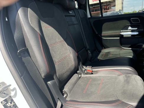 Used 2024 Mercedes-Benz GLB 250 image 24