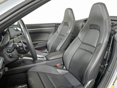 Certified 2020 Porsche 911 Carrera 4S AWD/4WD image 5