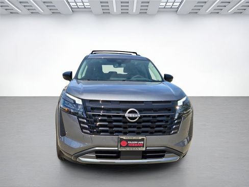New 2026 Nissan Pathfinder Platinum w/ Accent Package AWD/4WD image 2