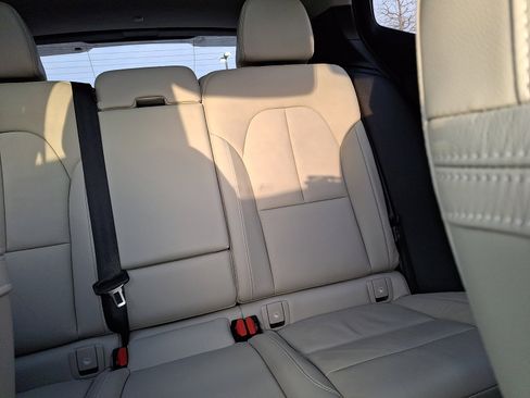 Used 2023 Volvo XC40 B5 Plus w/ Driver Assist Package image 20