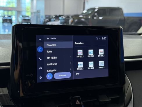 Used 2025 Toyota Corolla LE FWD image 31