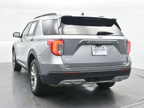 Used 2023 Ford Explorer XLT w/ Equipment Group 202A AWD/4WD image 7