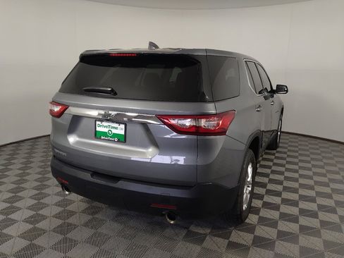 Used 2020 Chevrolet Traverse LS w/ LPO, Black Accent Package FWD image 9