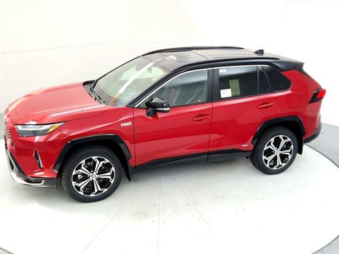 Certified 2024 Toyota RAV4 XSE w/ Weather Package AWD/4WD image 14