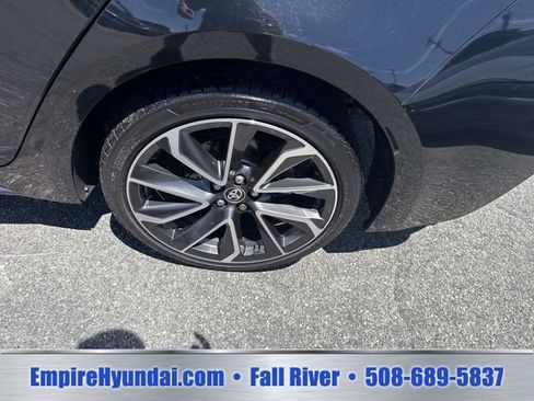 Used 2020 Toyota Corolla SE FWD image 12