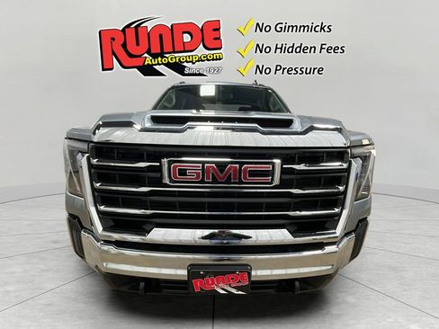Used 2024 GMC Sierra 2500 SLE w/ SLE Convenience Package image 8