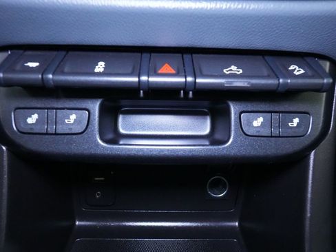 Used 2015 Chevrolet Colorado Z71 image 31