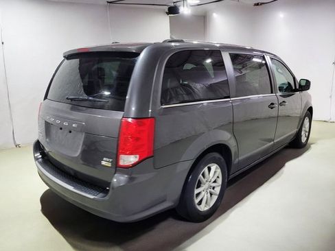 Used 2018 Dodge Grand Caravan SXT image 21