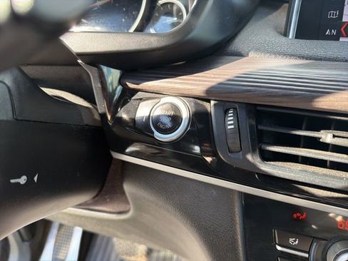 Used 2018 BMW X5 xDrive50i image 25