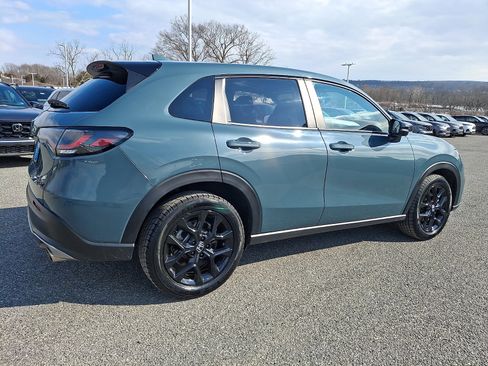 Certified 2025 Honda HR-V Sport image 6