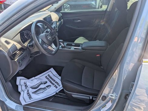 Used 2025 Nissan Sentra SV w/ All-Weather Package FWD image 13