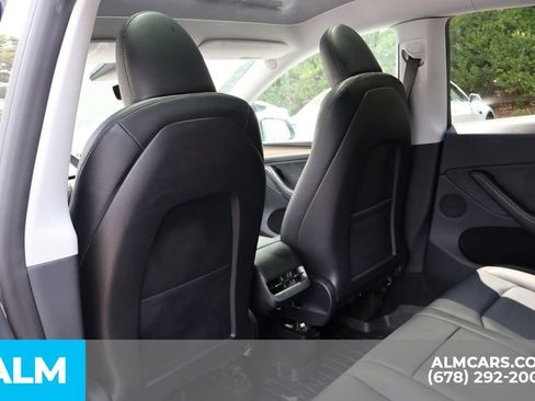 Used 2023 Tesla Model Y AWD image 16