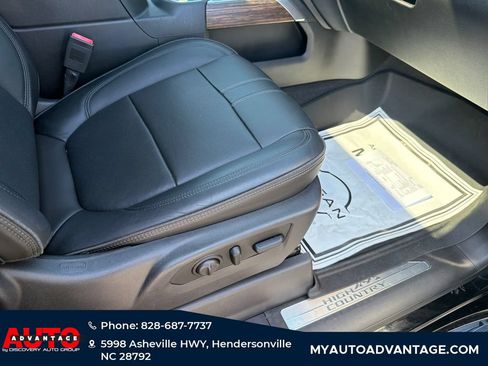 Used 2019 Chevrolet Silverado 1500 High Country w/ Technology Package AWD/4WD image 37