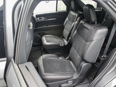 Certified 2025 Ford Explorer ST AWD/4WD image 23