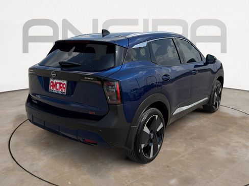 Used 2026 Nissan Kicks SR FWD image 11