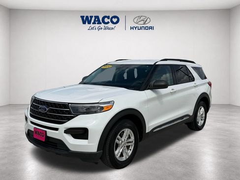 Used 2020 Ford Explorer XLT AWD/4WD image 3