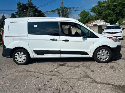 Used 2019 Ford Transit Connect XL FWD image 4