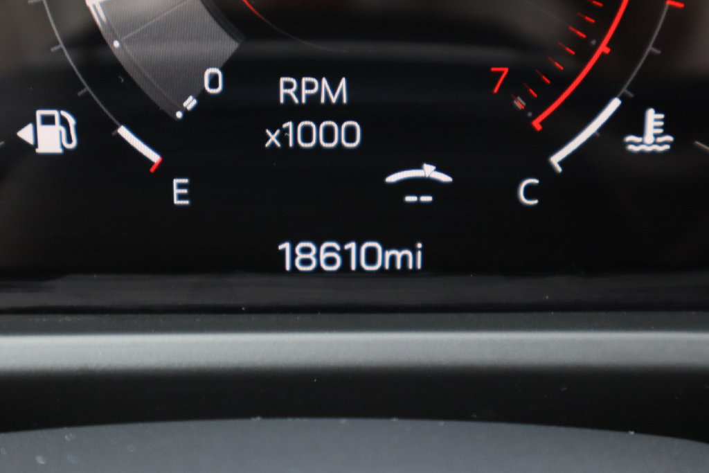 Certified 2026 GMC Acadia Elevation w/ Elevation Premium Package FWD image 14