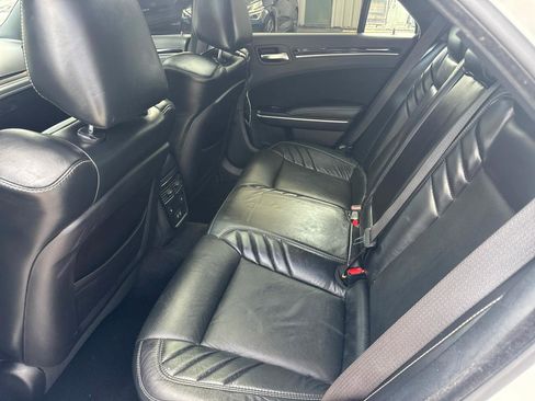 Used 2023 Chrysler 300 C RWD image 41
