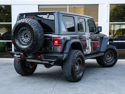Used 2021 Jeep Wrangler Unlimited Rubicon AWD/4WD image 12