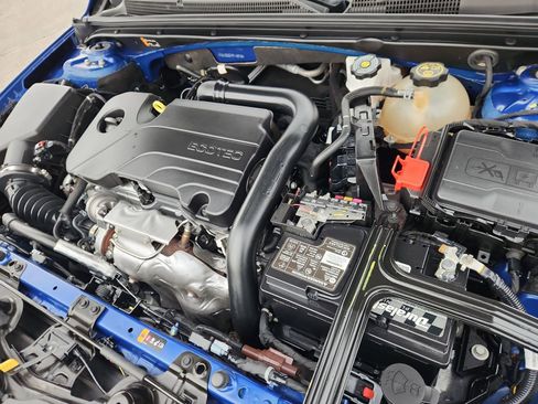 Used 2023 Chevrolet Malibu LT image 14