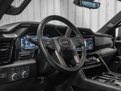 Used 2024 GMC Sierra 2500 AT4 w/ AT4 Premium Plus Package AWD/4WD image 14