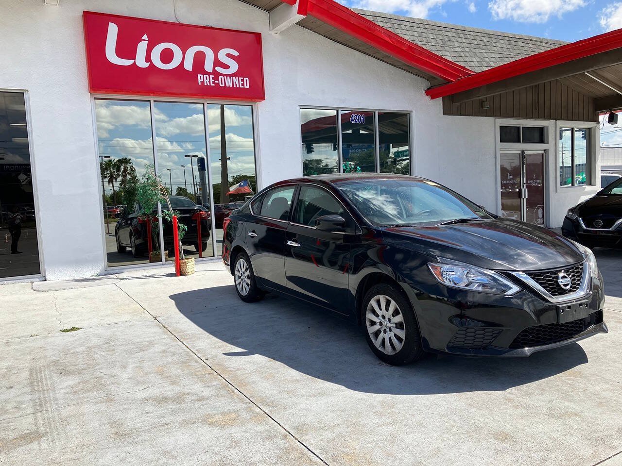 Used 2019 Nissan Sentra S FWD image 9