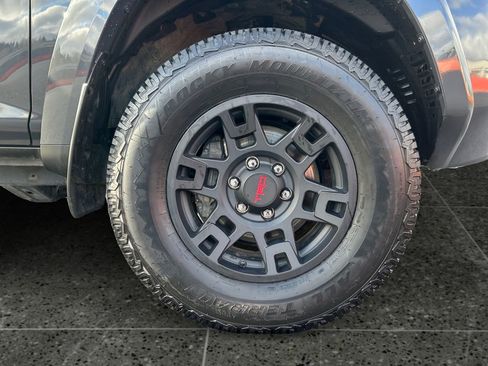 Used 2024 Toyota 4Runner SR5 Premium w/ Moonroof Package image 9